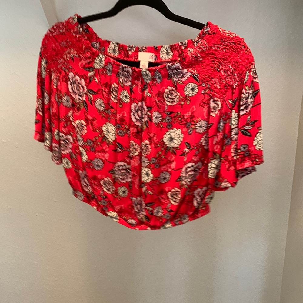 Such a cute top for a fun night out.